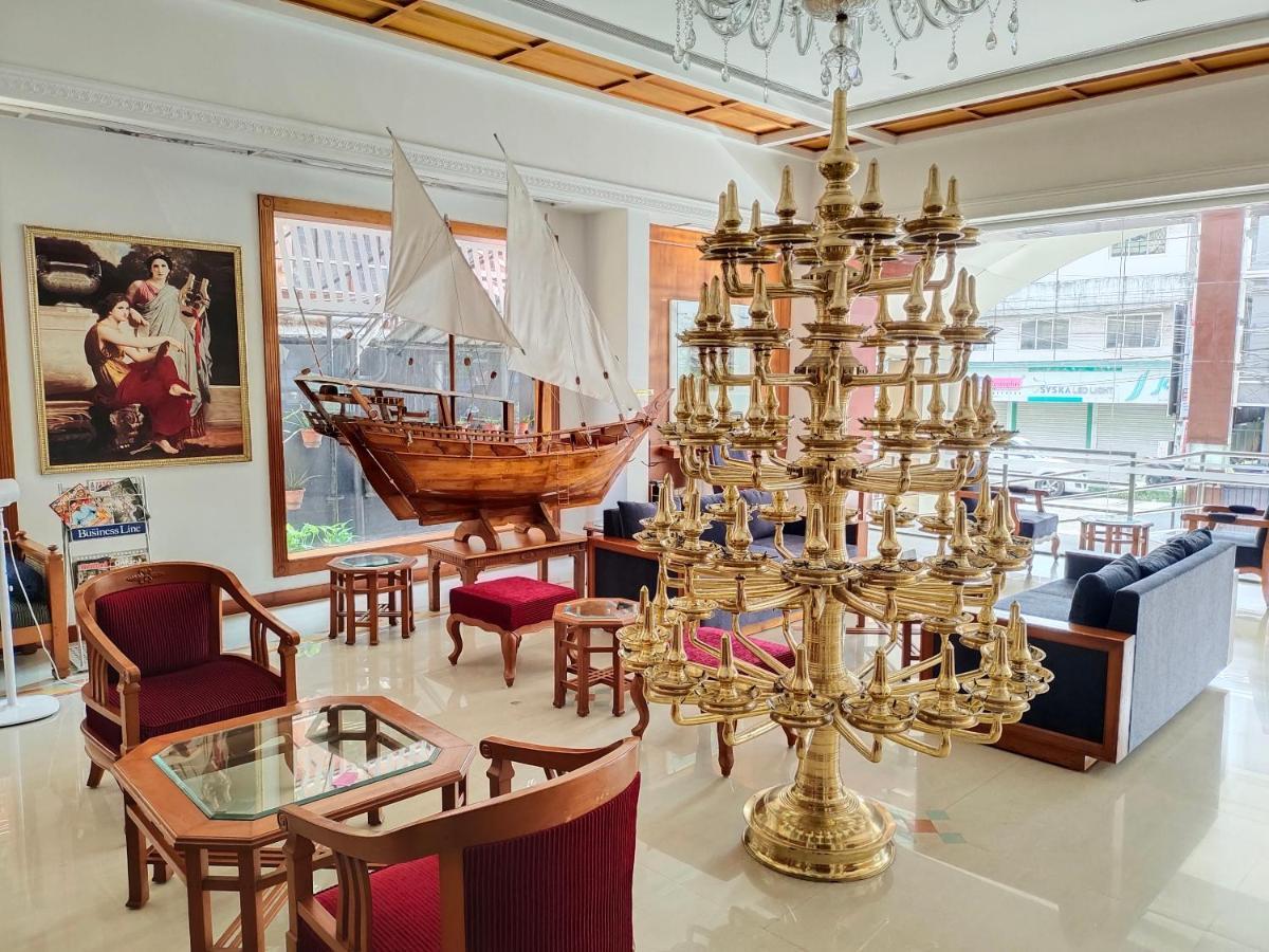 Presidency Kochi City Centre Eksteriør bilde