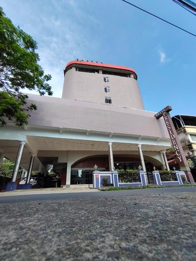 Presidency Kochi City Centre Eksteriør bilde