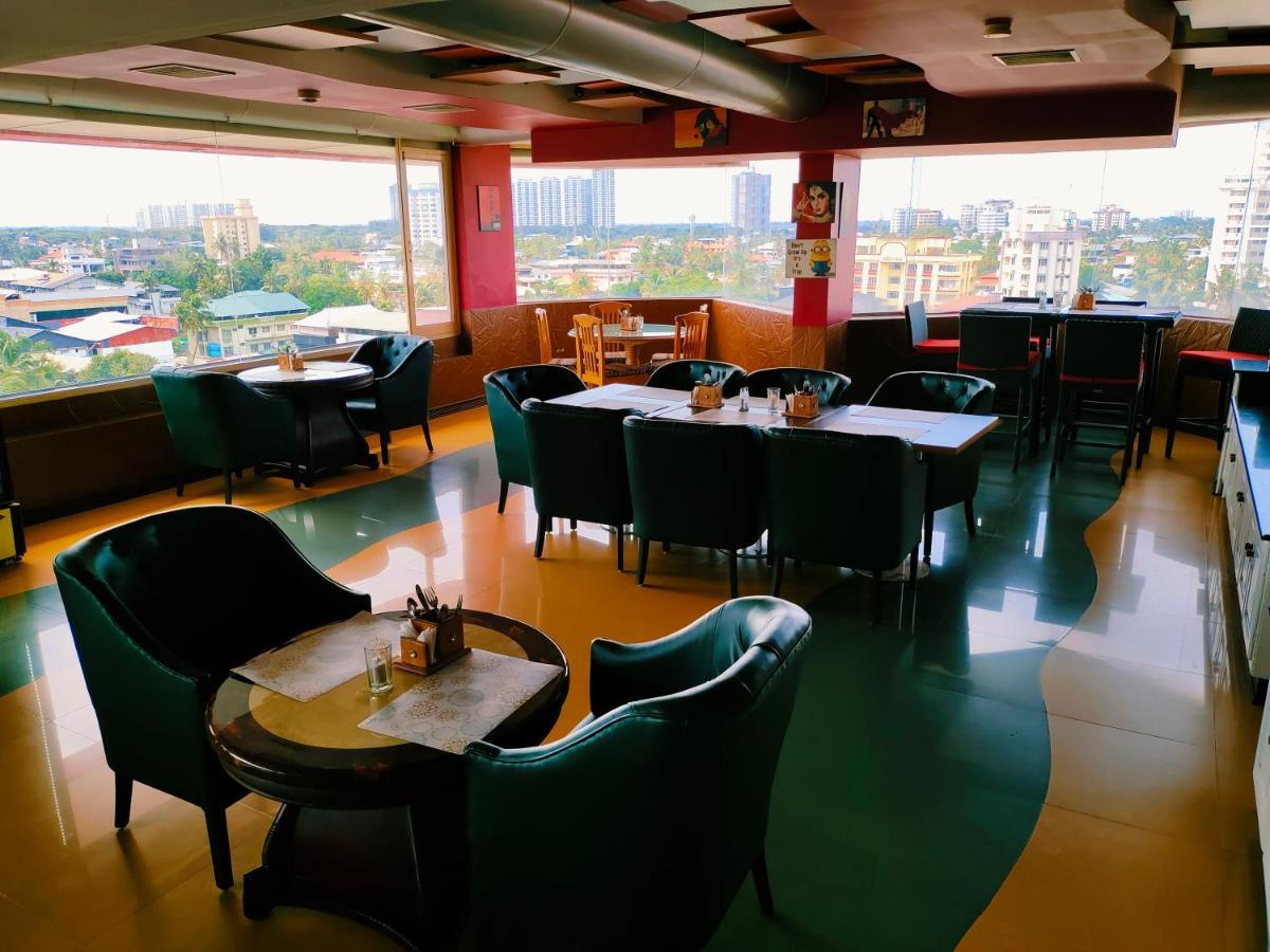 Presidency Kochi City Centre Eksteriør bilde
