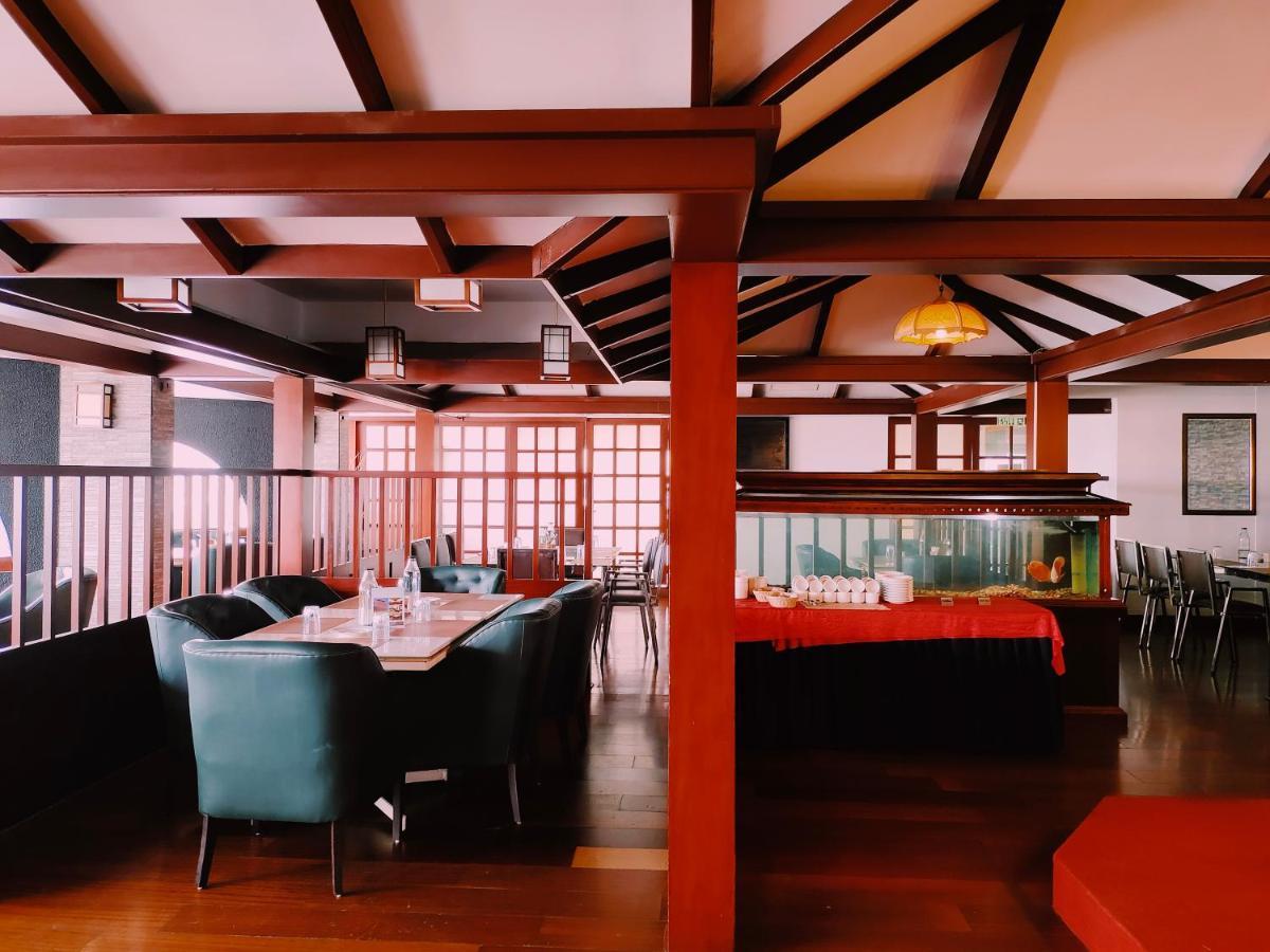Presidency Kochi City Centre Eksteriør bilde