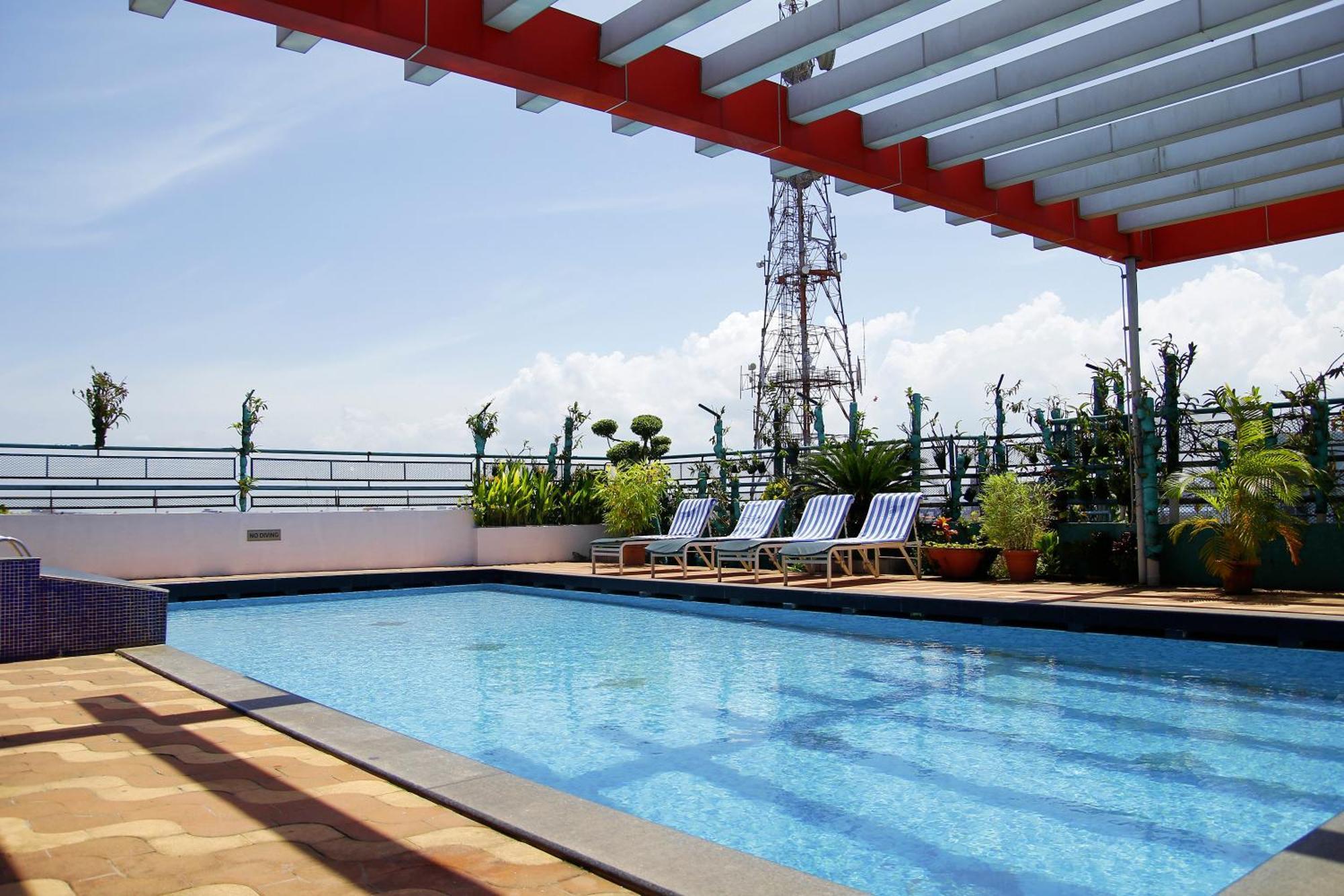 Presidency Kochi City Centre Eksteriør bilde