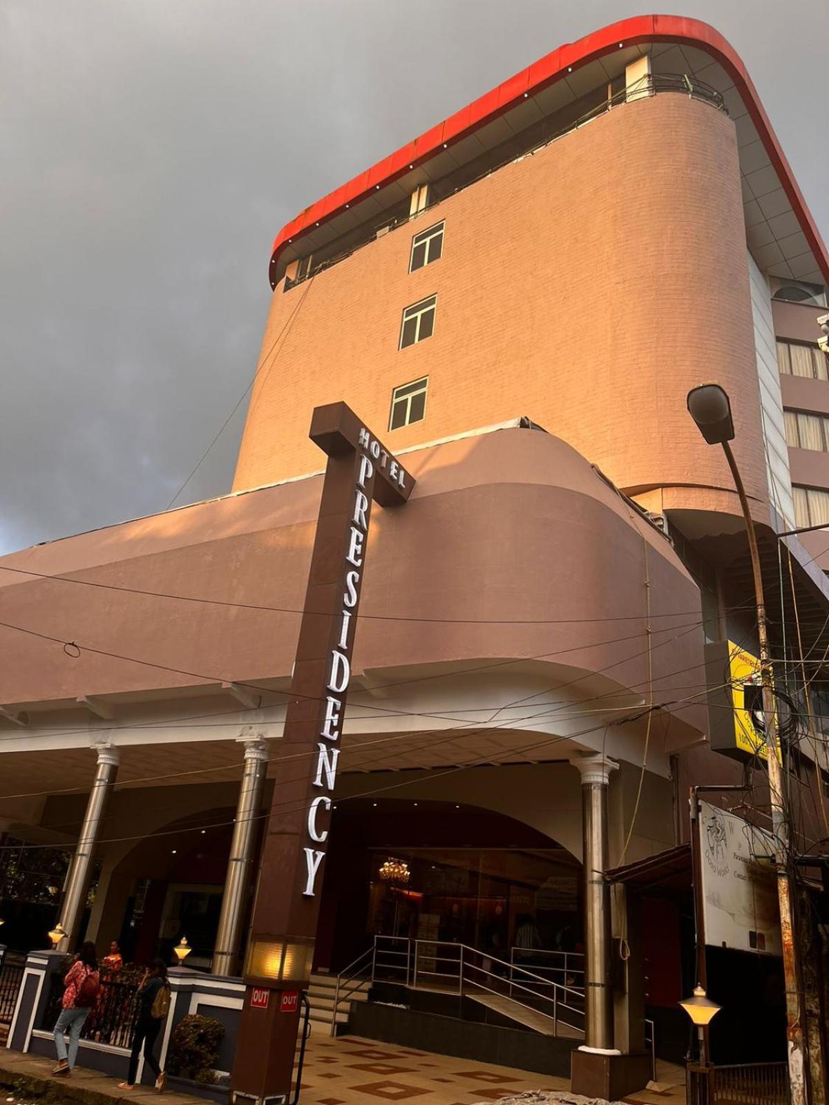Presidency Kochi City Centre Eksteriør bilde