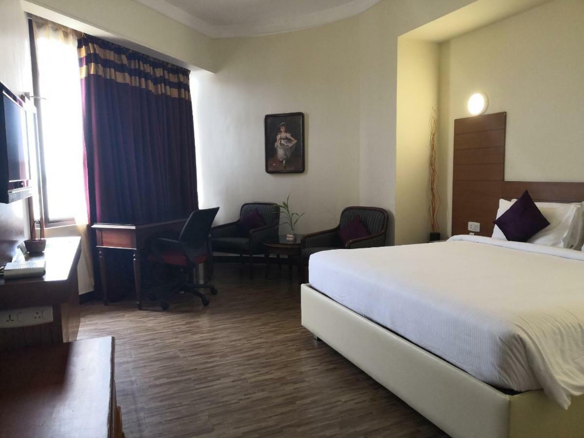 Presidency Kochi City Centre Eksteriør bilde