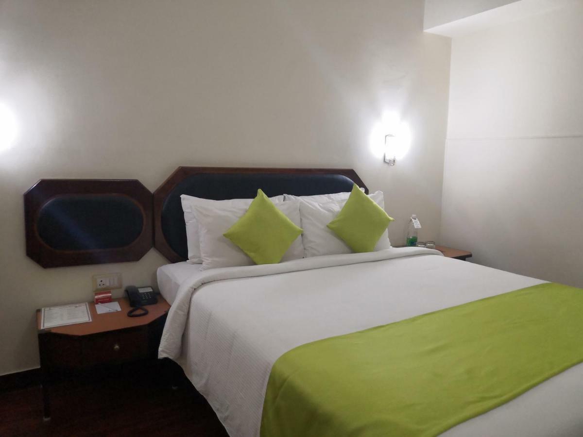Presidency Kochi City Centre Eksteriør bilde